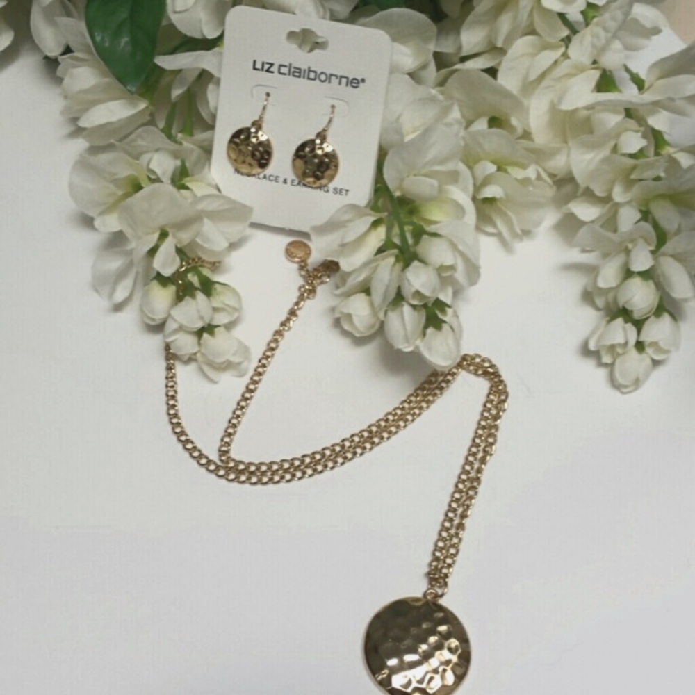 Hammered Gold Necklace and Earrings Set - Picture 2 of 7